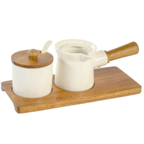 К-Т ЗАХАРНИЦА С КАПАК С ЧАЕНА ЛЪЖИЦА И КОНТЕЙНЕР ЗА МЛЯКО С ПОРЦЕЛАНОВА ЗАХАРНИЦА И КАПАК ОТ АКАЦИЕВО ДЪРВО K KASSEL 93559 Р